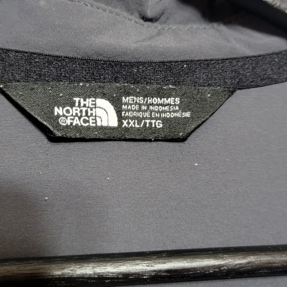 Big &‎ Tall Men's The North Face Charcoal Gray Short Sleeve Shirt Size XXL. #624
